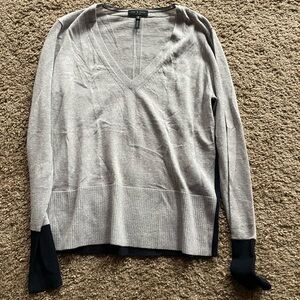 Rag & Bone Light Gray & Navy V-Neck Sweater
